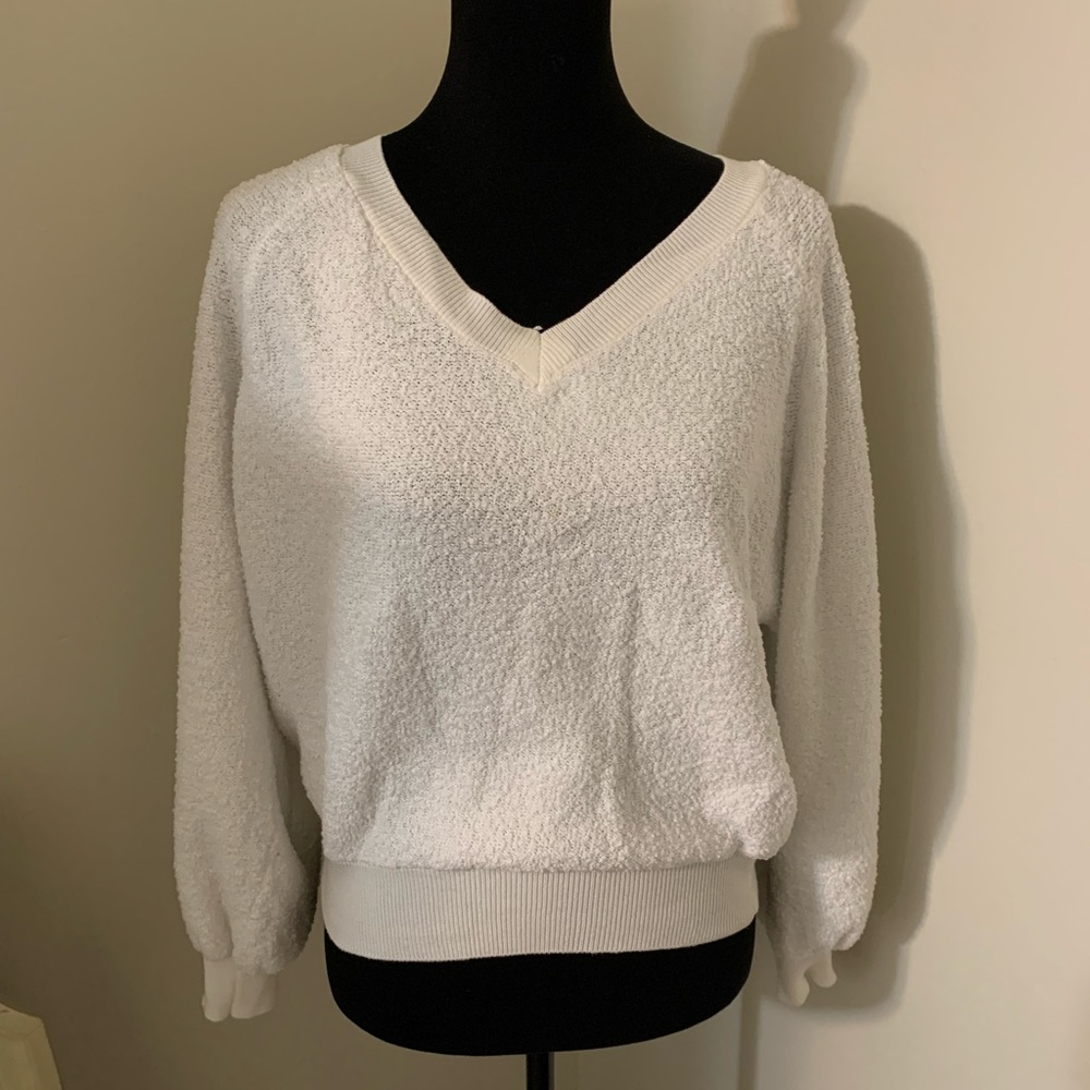 M White Warm & Cozy Sweater V neck